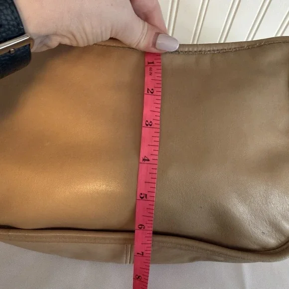 Vintage Coach Swinger Crossbody Shoulder Bag Purse Khaki Tan Camel Pre '94 USA